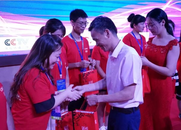 丽绣刺绣无缝墙布2019品牌战略升级峰会精彩回顾
