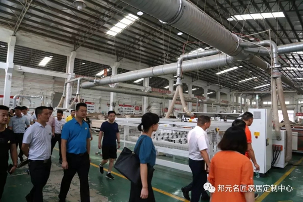 邦元名匠迎来佛山衡阳商会考察 学习如何打造学习型团队  