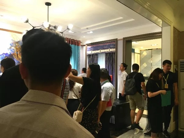 摩力克窗帘双面帘在秋季新品订货会首发上市