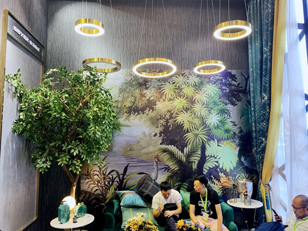 上海墙纸墙布展丨香港依拜史康杰：始终研发墙纸新产品
