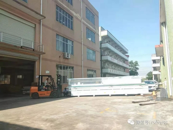 拉斐尔全屋定制高科技“新机”落地 产品质量更上一层楼