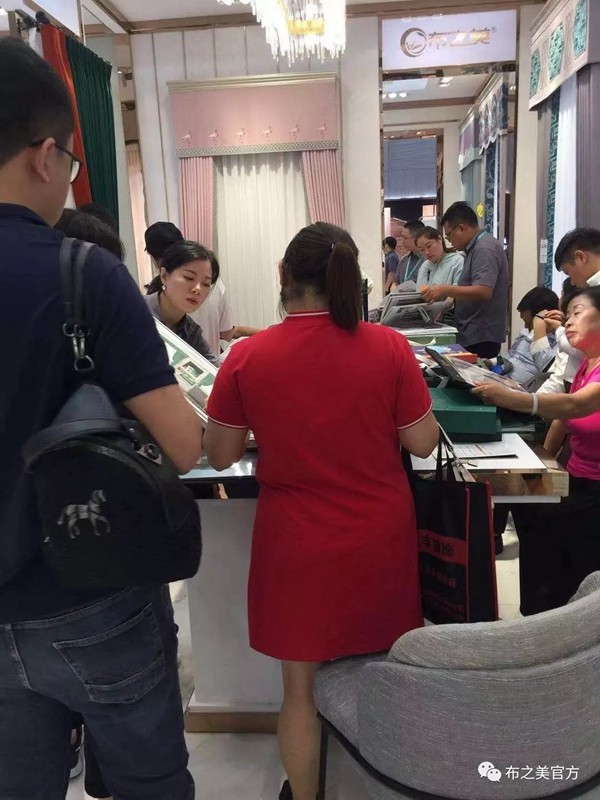 布之美窗帘深圳展首日成绩喜人 参展新品优势抢先看 布之美窗帘深圳展首日成绩喜人 参展新品优势抢先看