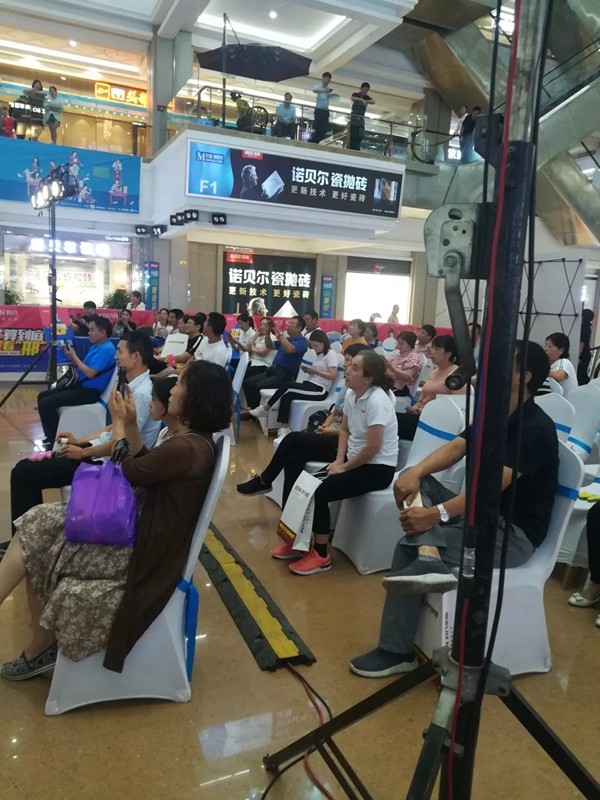 科凡全屋定制邢台明星活动圆满落地 现场再掀签单高潮 科凡全屋定制邢台明星活动圆满落地 现场再掀签单高潮