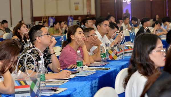 欧神诺陶瓷2019国际色彩设计大会 论道国际新风尚