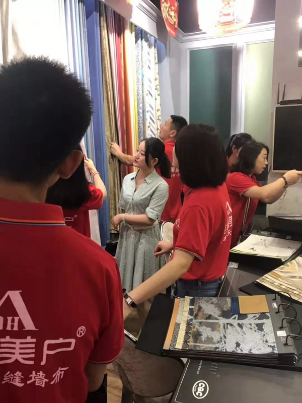 美家美户无缝墙布综合实力强化月新闻聚焦