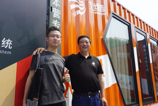 KB建滔地暖进驻珠穆朗玛峰大本营集装箱宾馆