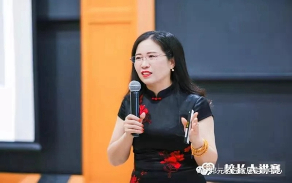 邦元名匠肖冬梅挺进“首届企业家校长大奖赛”全国总决赛十强 邦元名匠肖冬梅挺进“首届企业家校长大奖赛”全国总决赛十强