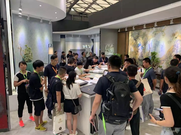 诗画江南竹纤维基底墙布惊艳上海展 引领生态新高度 诗画江南竹纤维基底墙布惊艳上海展 引领生态新高度