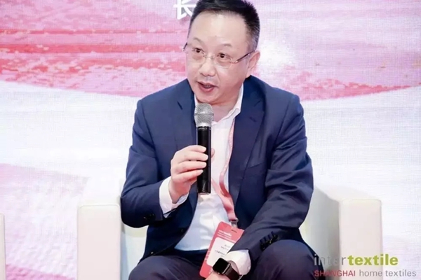 兰客厅见证成品窗帘标准发布 将积极进行渠道变革