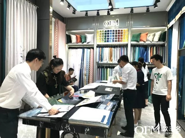 欧丰名布业双品牌多风格形式亮相深圳展会 演绎布艺千面 欧丰名布业双品牌多风格形式亮相深圳展会 演绎布艺千面