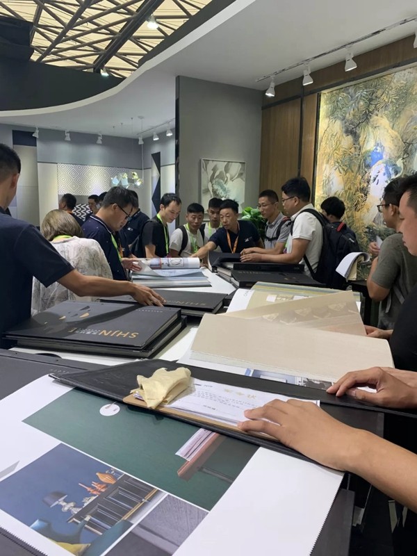 诗画江南竹纤维基底墙布惊艳上海展 引领生态新高度 诗画江南竹纤维基底墙布惊艳上海展 引领生态新高度