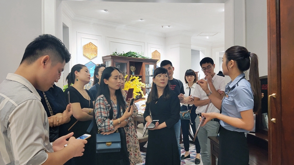 仁豪家居隆重召开成品+定制实战分享会 仁豪家居隆重召开成品+定制实战分享会