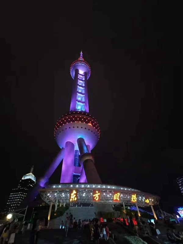 世豹门窗系统新品全球首发 点亮东方明珠