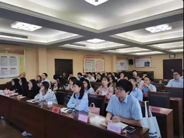 兔宝宝全屋定制923动员大会群策群力步履不停 兔宝宝全屋定制923动员大会群策群力步履不停