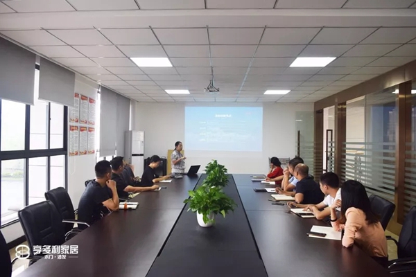 亨多利家居携手旗下全国门店打造双重诞辰庆典狂潮