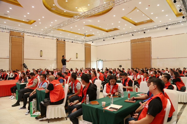 慧亚报道|林源木门2019营销峰会完美收官 慧亚报道|林源木门2019营销峰会完美收官