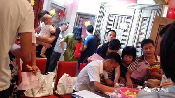 汉唐门窗教你如何促进铝合金门窗店铺的销量