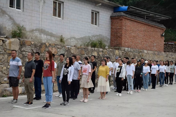 七特丽总部2019夏季拓展训练活动完美收官