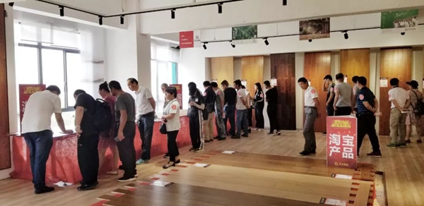 圣达地板超值品牌日厂价直购会活动圆满结束
