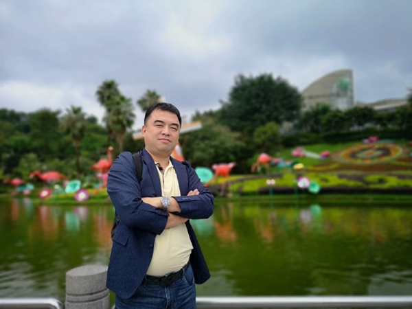 露水河王波:加快人造板研发步伐,实现多领域合作 露水河王波:加快人造板研发步伐,实现多领域合作