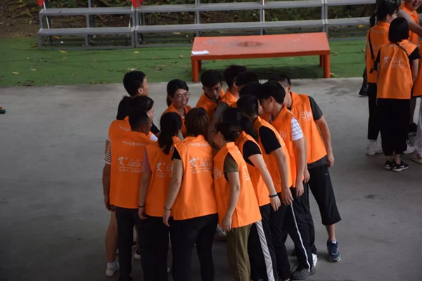艾娅全屋定制工厂直购月暨联动培训会火热进行中
