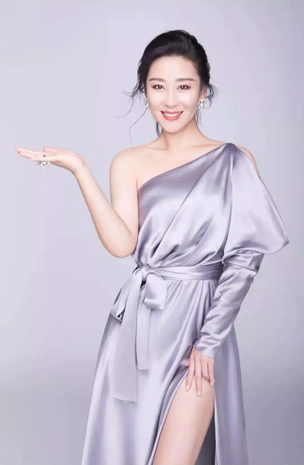 丽绣无缝墙布告诉你贴墙布后多久才可以入住