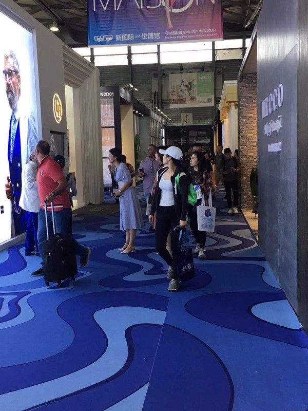 安联木业以产品环保和质量好火爆上海家具展 安联木业以产品环保和质量好火爆上海家具展