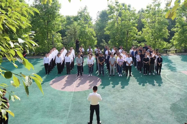 开心木门全国联动封闭式拓展训练圆满结束