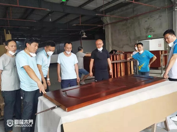 鼎萨木业加大力度整顿生产现场 全面提升产品质量