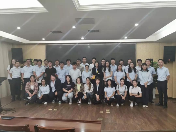 兔宝宝全屋定制923动员大会群策群力步履不停 兔宝宝全屋定制923动员大会群策群力步履不停