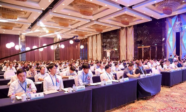 2019世界木门大会为这两位金迪人点赞 2019世界木门大会为这两位金迪人点赞