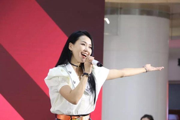 顶固全屋定制第三届亲亲季暨上市周年盛典圆满举行