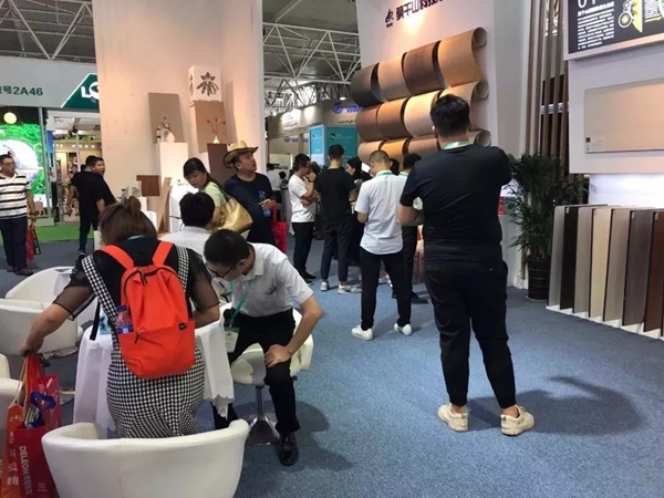 莫干山家居产品和品牌全面升级 惊艳亮相中国临沂木博会 