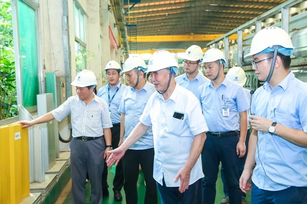 凤铝铝业举行“精工科技 凤铝先行”主题活动 