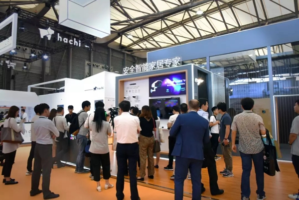 萤石携智能双摄系列产品亮相2019上海国际智能家居展