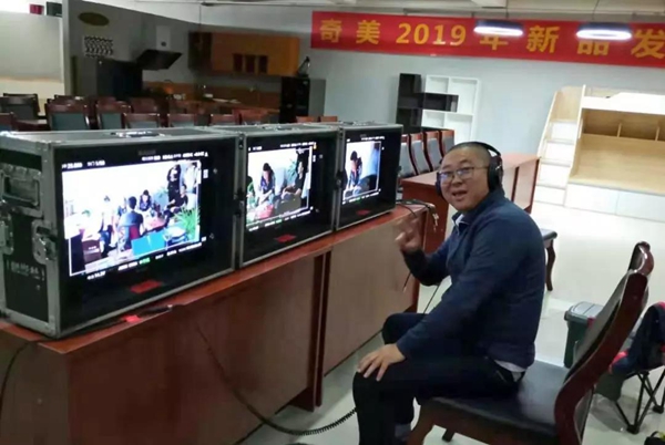 奇美定制家居迎来林永健老师主演的电视剧剧组 奇美定制家居迎来林永健老师主演的电视剧剧组