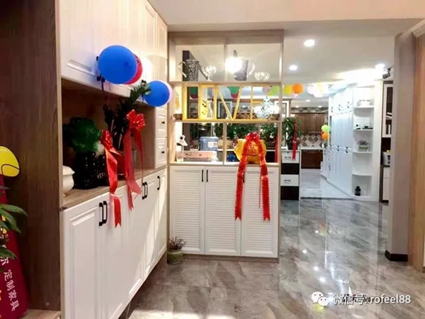 拉斐尔全屋定制贵州湄潭店重装开业 从新开始再创佳绩 拉斐尔全屋定制贵州湄潭店重装开业 从新开始再创佳绩