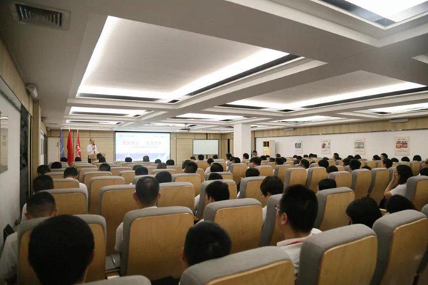卡米亚陶瓷2019年第三季度工作总结会议圆满成功