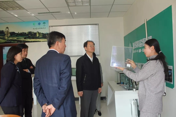 加多屏迎接宝石花物业董事长李杰训一行到访考察