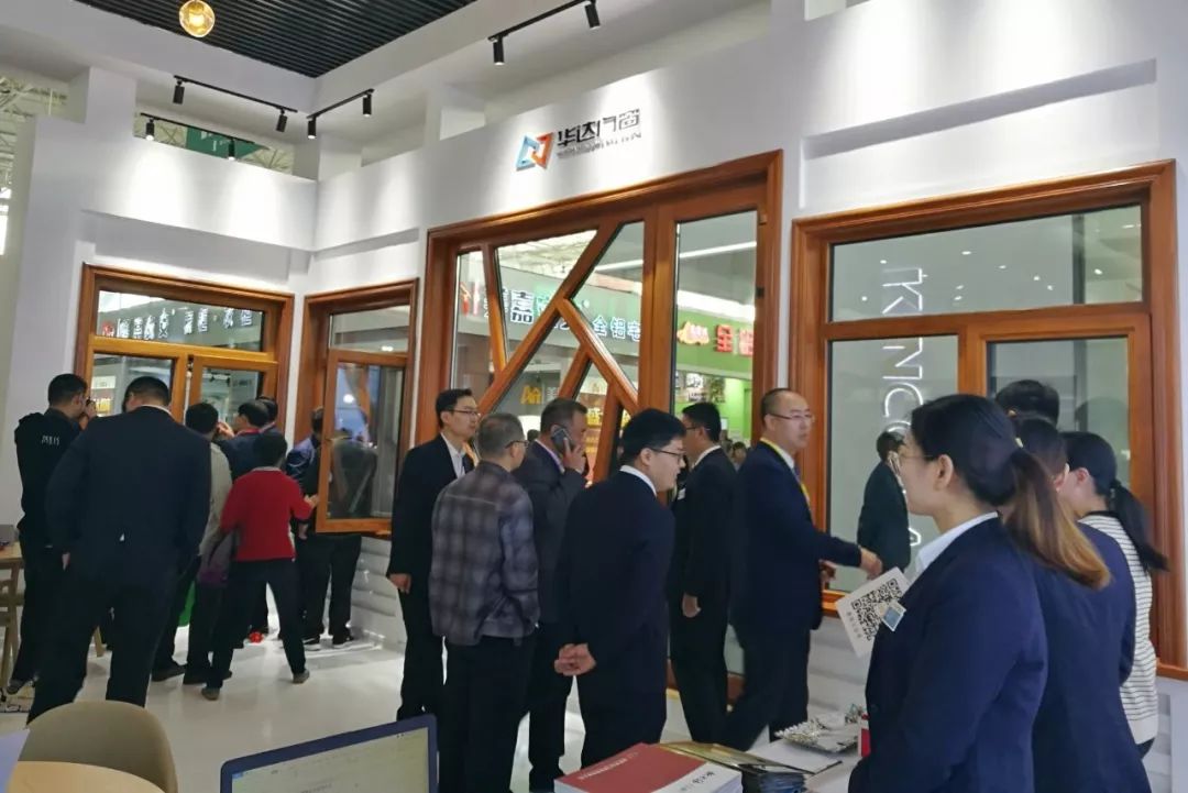 华达门窗惊艳亮相第十届中国临朐家居门窗博览会