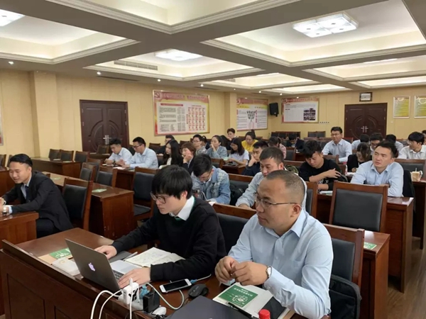 兔宝宝全屋定制橱柜知识培训圆满结束完美拉下序幕 兔宝宝全屋定制橱柜知识培训圆满结束完美拉下序幕