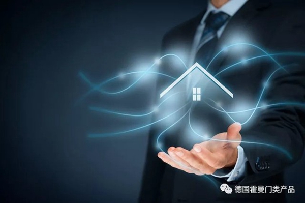 霍曼门业2019中国国际门窗幕墙博览会展示智能科技