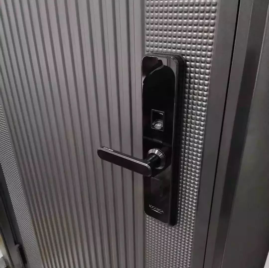 【慧亚测评】洛克思格指静脉智能锁老人与小孩都能无障碍使用