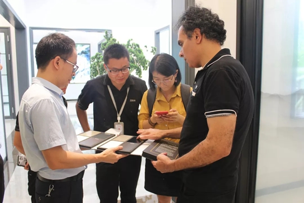 德斯莱斯门窗迎接黎巴嫩代表团莅临参观考察 德斯莱斯门窗迎接黎巴嫩代表团莅临参观考察