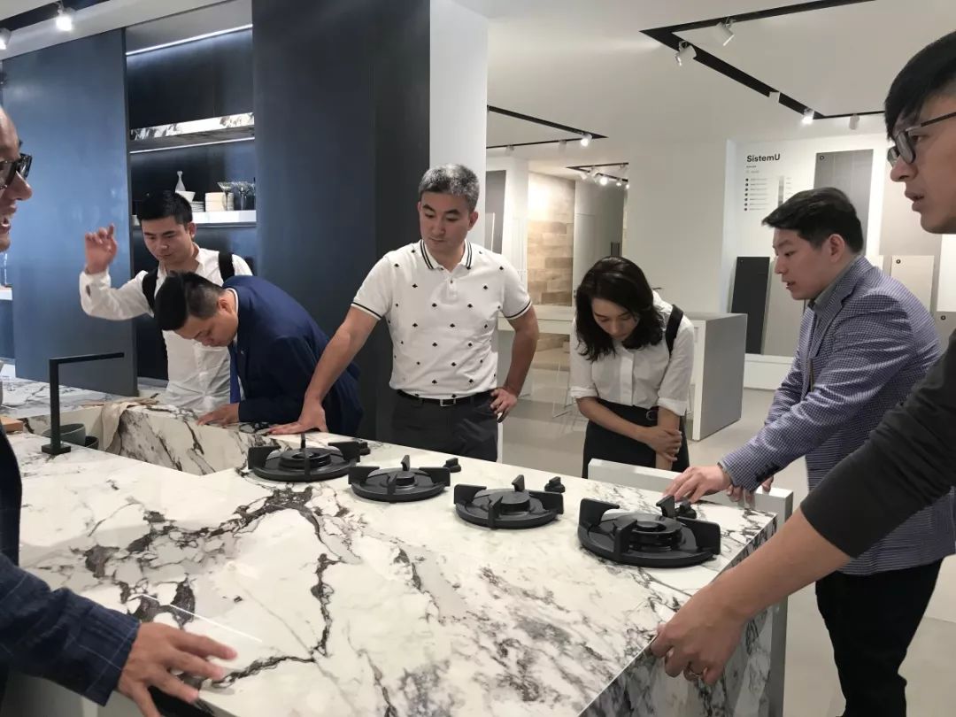 CBD上海带你看意大利顶级瓷砖品牌的大本营是什么样