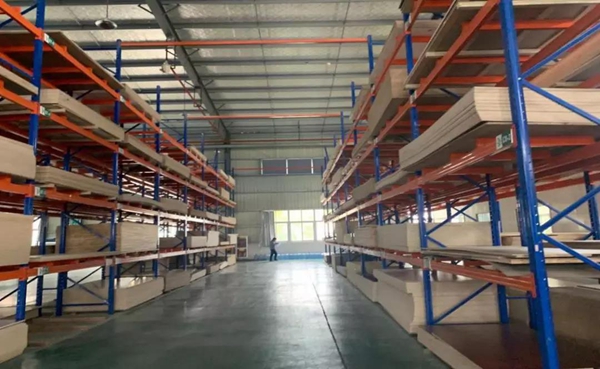 兔宝宝全屋定制 河南郑州代表团莅临工厂实地参观 兔宝宝全屋定制 河南郑州代表团莅临工厂实地参观
