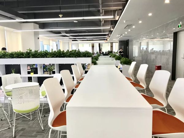 艾特智能家居总部乔迁太子湾甲级写字楼新址