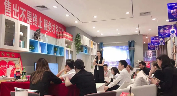 劳卡全屋定制木门部谢小兰：控制情绪永葆工作激情