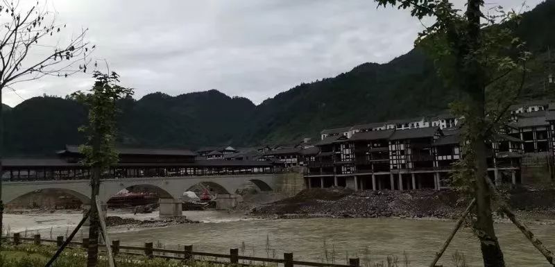 和府全屋定制签约“四川达州巴山大峡谷风景区梦回巴国剧场”项目