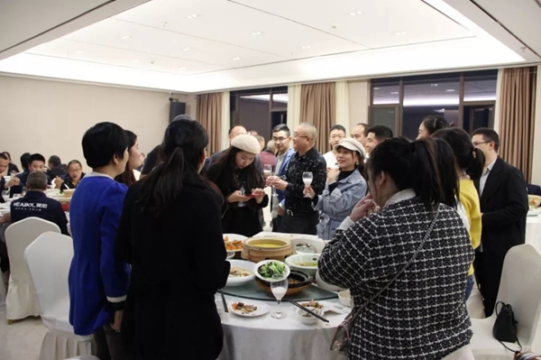 美珀门窗成功举办经营战略启动会 以服务创造价值